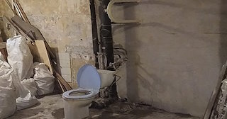 Демонтаж сантехкабины в панельном доме - цена от 1026 рублей | Сварной-Срд